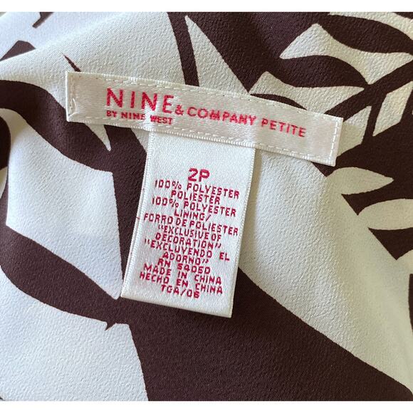 Nine & Company NINE WEST Womens Petite Size 2P V Neck Beaded Cap Sleeve Shirt - Picture 7 of 7